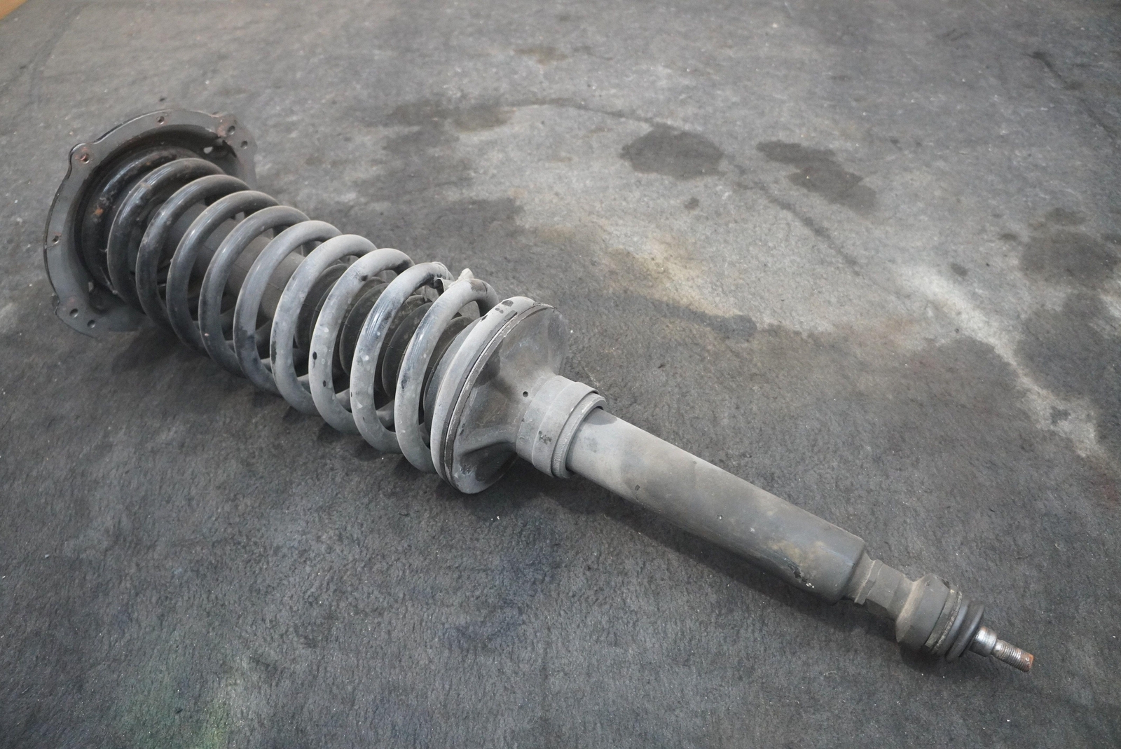 Front Left Shock Absorber Spring Coil Strut UR70375 OEM Bentley Mulsanne 1988
