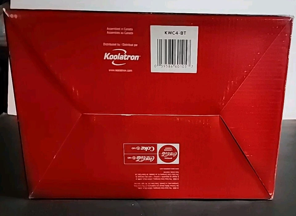 Coca-Cola Retro 6 Can Mini Cooler With 10 Watt Bluetooth Speaker NEW - Image 4 of 4