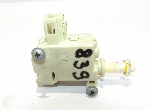 VW Passat B6 3C 3c0810773 Stellmotor Tankklappe Tankdeckel gas door actuator