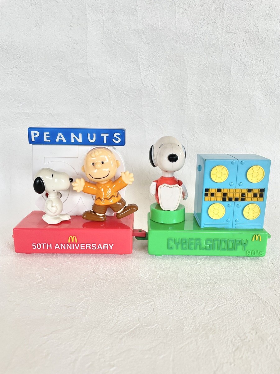 2000 McDonald's Meal Toy Peanuts 50TH Anniversary Snoopy set of