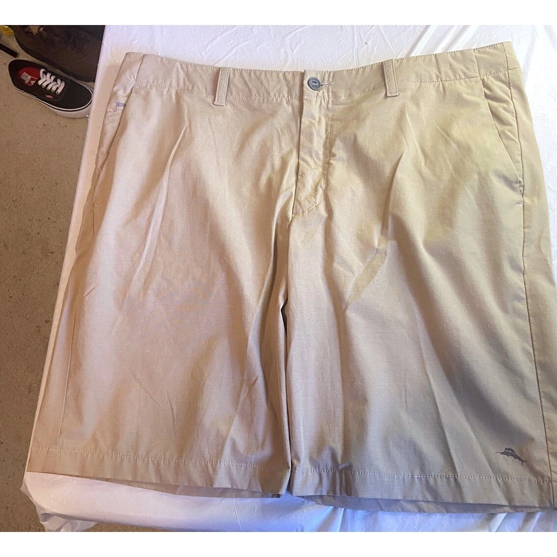 Tommy Bahama Boracay Khaki/ Tan Flat Front Chino Shorts Marlin Logo Size 44