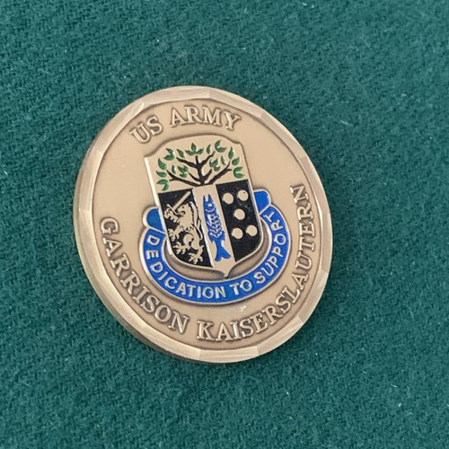 US Army GARRISON KAISERSLAUTERN Challenge Coin Token For Excellence - Picture 2 of 5