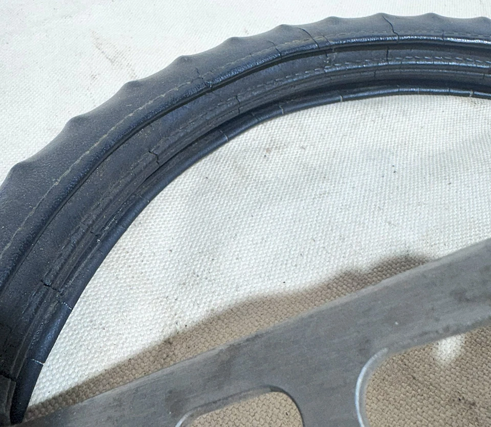 Volante Jeep CJ 1975-1986 3 radios CJ5 CJ7 Cherokee FSJ J10 Foto 4 de 4