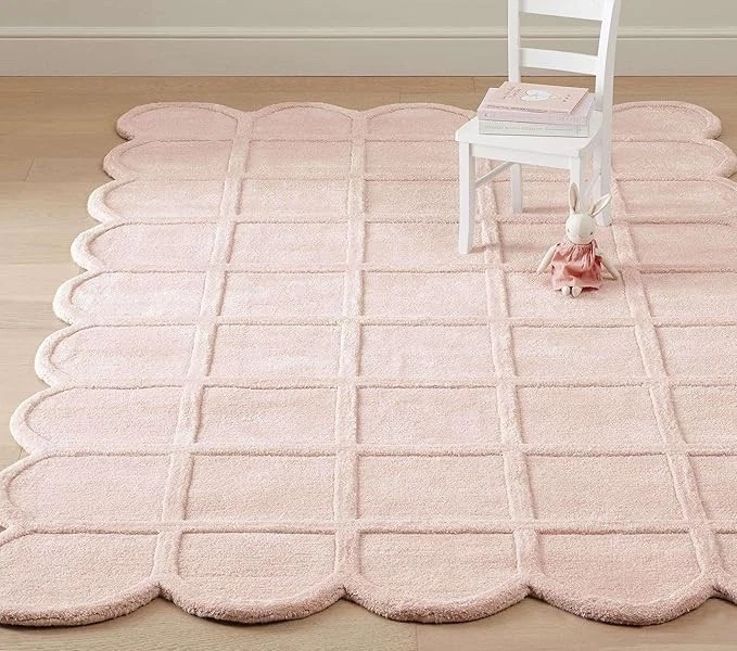 Hand-Tufted Pink Wool Rug – Scalloped Edge Modern Area Carpet for Bedroom - Image 2 of 4