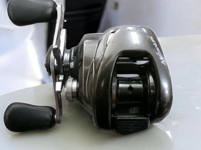 does the ugly stik combo come with fishing line Elite Spinning Ballyhoo SKU:13019-01 and comfort with the Vintage Penn 712 Greenie