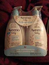 Aveeno Baby Daily Care Gift Set Moisturizing Body Lotion & Body Wash/Shampoo