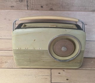 Radio portatile vintage originale Bush TR82 C MW/LW anni 60 ricambi non testati riparazione