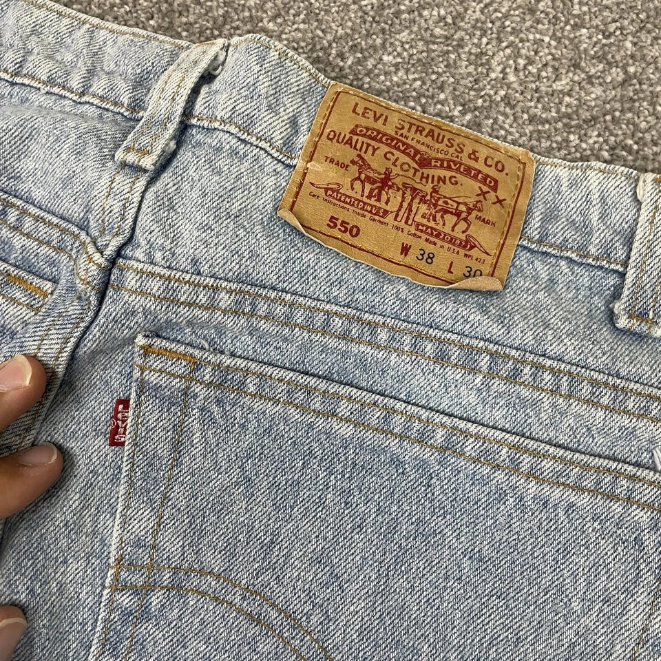 Pantalones de mezclilla vintage Levis 550 XX para hombre 38x30 (36x29) relajados cónicos hechos en EE. UU. años 90 Foto 3 de 4