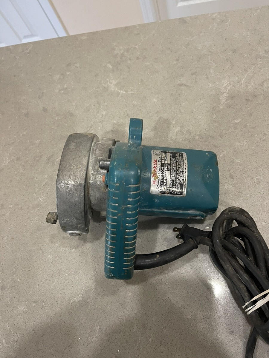 目貫　キノコ　MA230 Auction 13-256 - MAKITA 2708 TABLE SAW - TIMED ONLINE