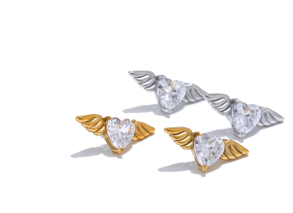 Orecchini Donna Acciaio Zircone Cuore con Ali – Idea Regalo Natale - Immagine 2 di 3
