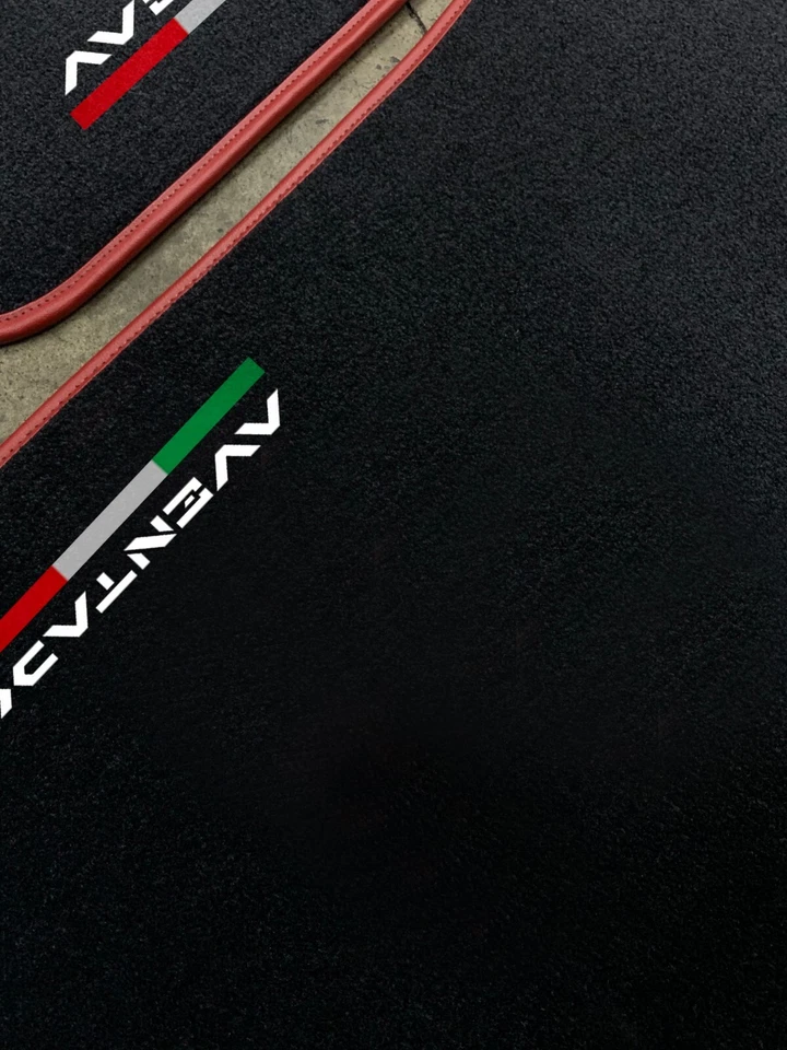 Alfombrillas Motor Works MÚLTIPLES Bordes Colores Lamborghini Aventador con Bordado Foto 3 de 4