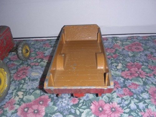 Dinky Toys Massey Harris Tractor And Halesowen Farm Trailer - Picture 7 of 12
