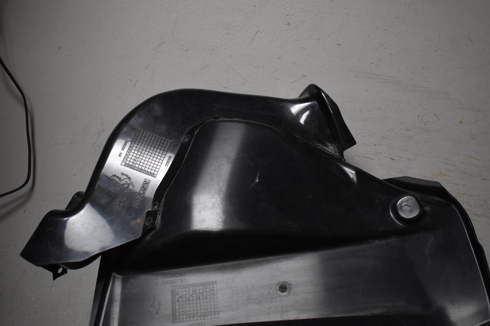 2020-2023 FERRARI F8 UPPER FRONT AIR INTAKE FACTORY OEM