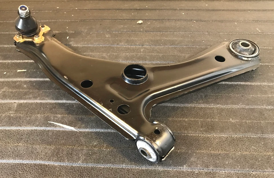 Flennor Front RH Control Arm - FL525-G - For Volkswagen Corrado, Golf & Jetta - Image 4 of 4