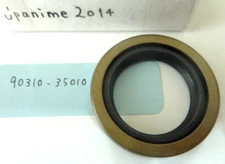 Toyota Genuine OEM Land Cruiser 1991-1997 LX450 Front axle housing oil seal*****