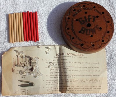 Vintage Wood Bow-Tie Loom Bow Making Kit w/ 12 Pegs Tacks Holder & Instructions