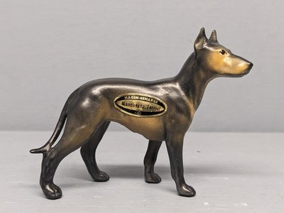 VHTF Monrovia Hagen Renaker DW Manchester Terrier W/ Name Sticker