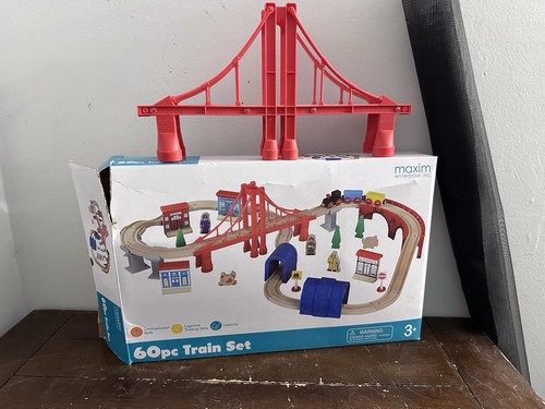 Ferrocarril de madera Thomas el tren Roundhouse set 99403 con almacenamiento Thomas... | Zustand: Used