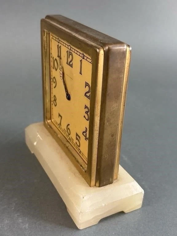 1930's Cowell & Hubbard (Tiffany & Co.) Double Sided Art Deco Swiss Desk Clock - Image 3 of 4