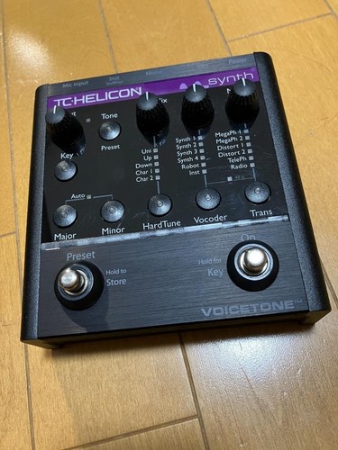 TC-Helicon VoiceTone Synth Vocal Effects Processor Guter Zustand - Bild 2 von 4
