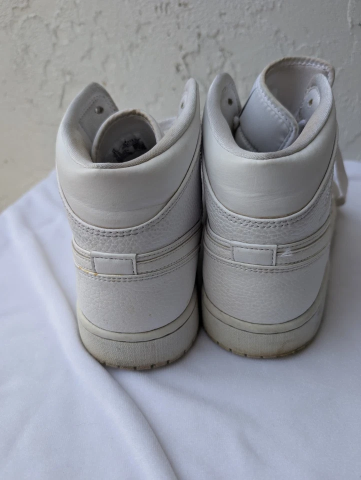 AIR JORDAN 1 RETRO 中号 #554724-109 三白男式 12 码 — 第 3/4 张图片