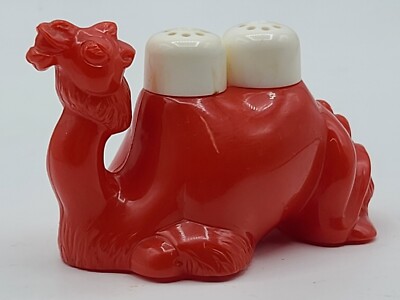 VINTAGE Camel with 2 Humps Salt & Pepper Shakers Plastic Red & White, Rare
