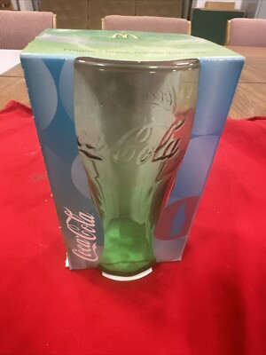 McDonald's grünes Coca-Cola-Glas, ca. 2006, neu im Karton.