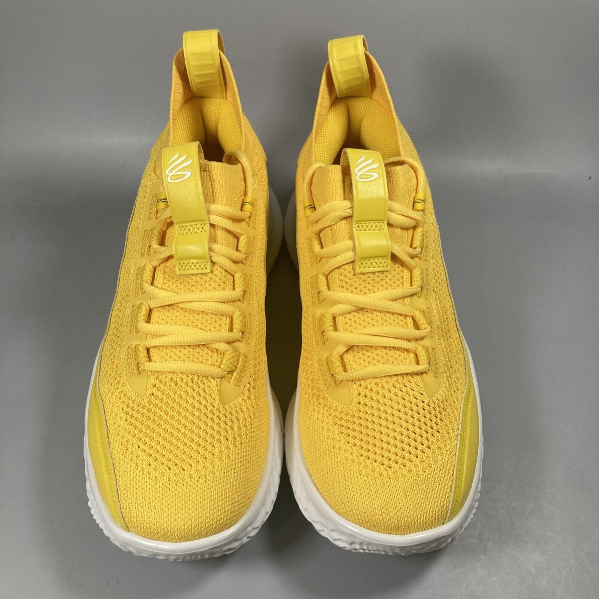 Size 10 - Under Armour Curry 8 Smooth Butter Flow 2021 for