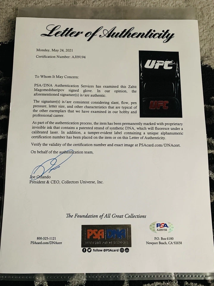 UFC Handschuh Signiert von Zabit Magomedsharipov COA PSA - Bild 2 von 4