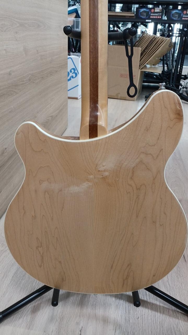 Picture 6 of 24