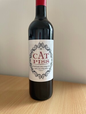 CAT P!SS CHRISTMAS Funny Novelty Wine Bottle Label Joke Humour