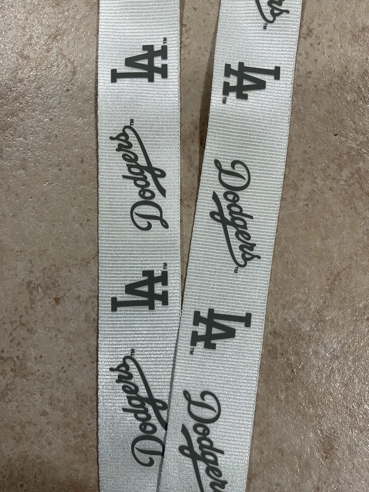 Los Angeles Dodgers Breakaway Lanyard Glacier White New! - Image 2 of 4