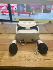 Meta Quest 3S All-In-One Mixed Reality Headset and Controllers 128GB White