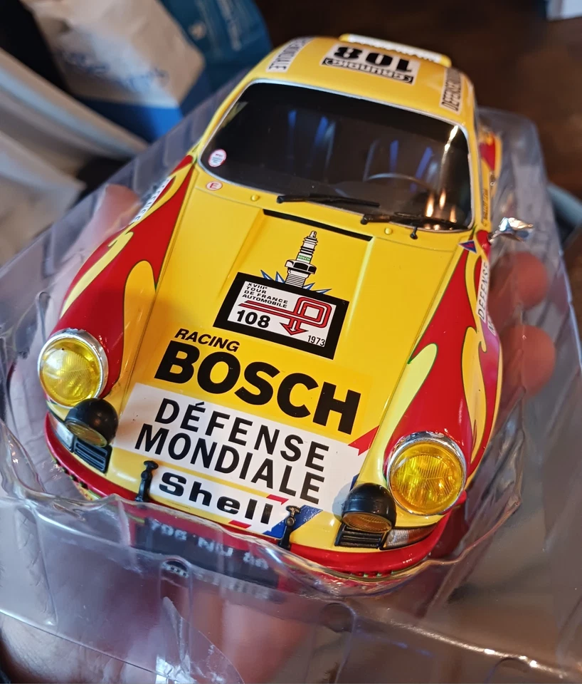 Porsche 911 Carrera RSR 1973 1/18 avec fascicule Altaya - Photo 4/4