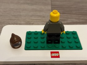 Lego Hunchback hrf008 Studios Castle from 1381 Vampire's Crypt
