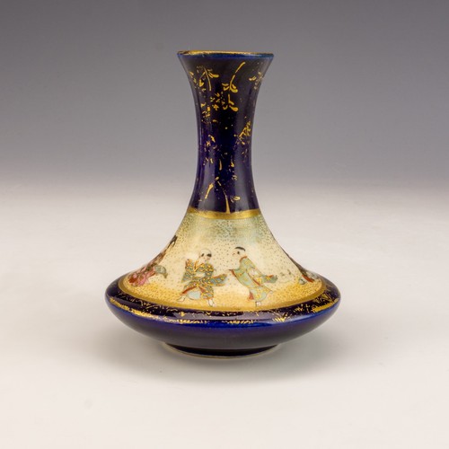 Antique Japanese Satsuma Pottery - Oriental Figures Decorated Vase - Picture 2 of 5