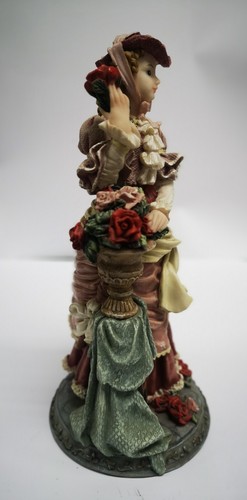 Schöne Statue der Dame mit Rosen - 26 cm hoch SHUDHILL Geschenk. - Bild 4 von 9