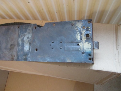 Morris 10/4 L/H Door Lock Mechanism. - Picture 3 of 6