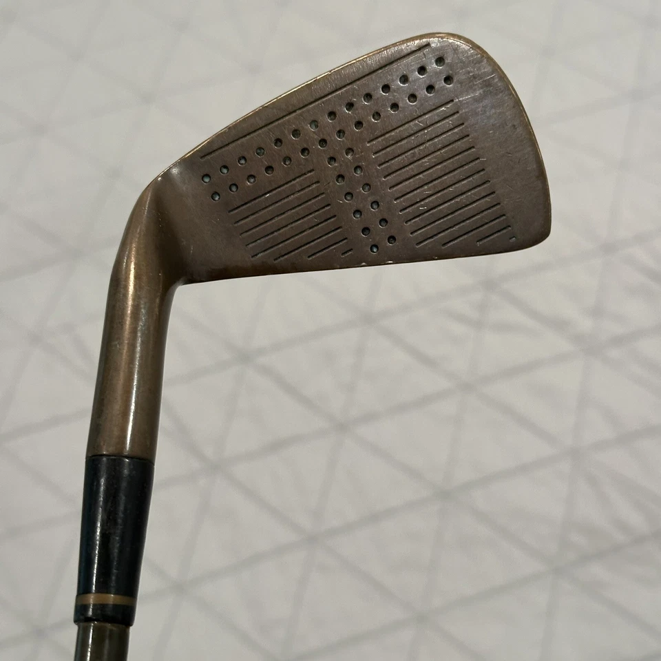 Tommy Armour PGA T-Line Designers Model BeCu 7Iron Graphite Shaft 36 3/4” RH - Image 4 of 4