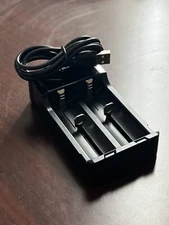 Universal USB-C Battery Charger for AAA/AA/CR123/26650 Li-ion and NiMH Batteries