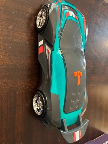 2019 Hot Wheels Color Crashers 10" Green Gazella Just Play Crash Light Sounds - Picture 2 of 3