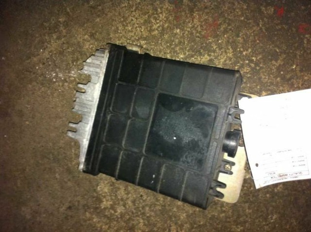97 VW JETTA ENGINE ECM ELECTRONIC CONTROL MODULE UNIT ECU 2.0 LITER