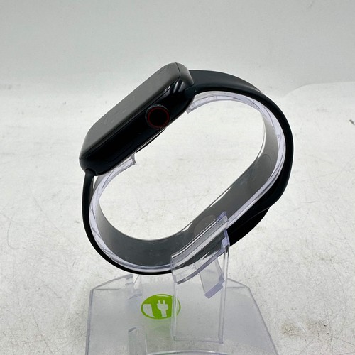 Unlocked Apple Watch Series 8 45MM Black Aluminum A2774 w/ Black Sport Band - Picture 3 of 9