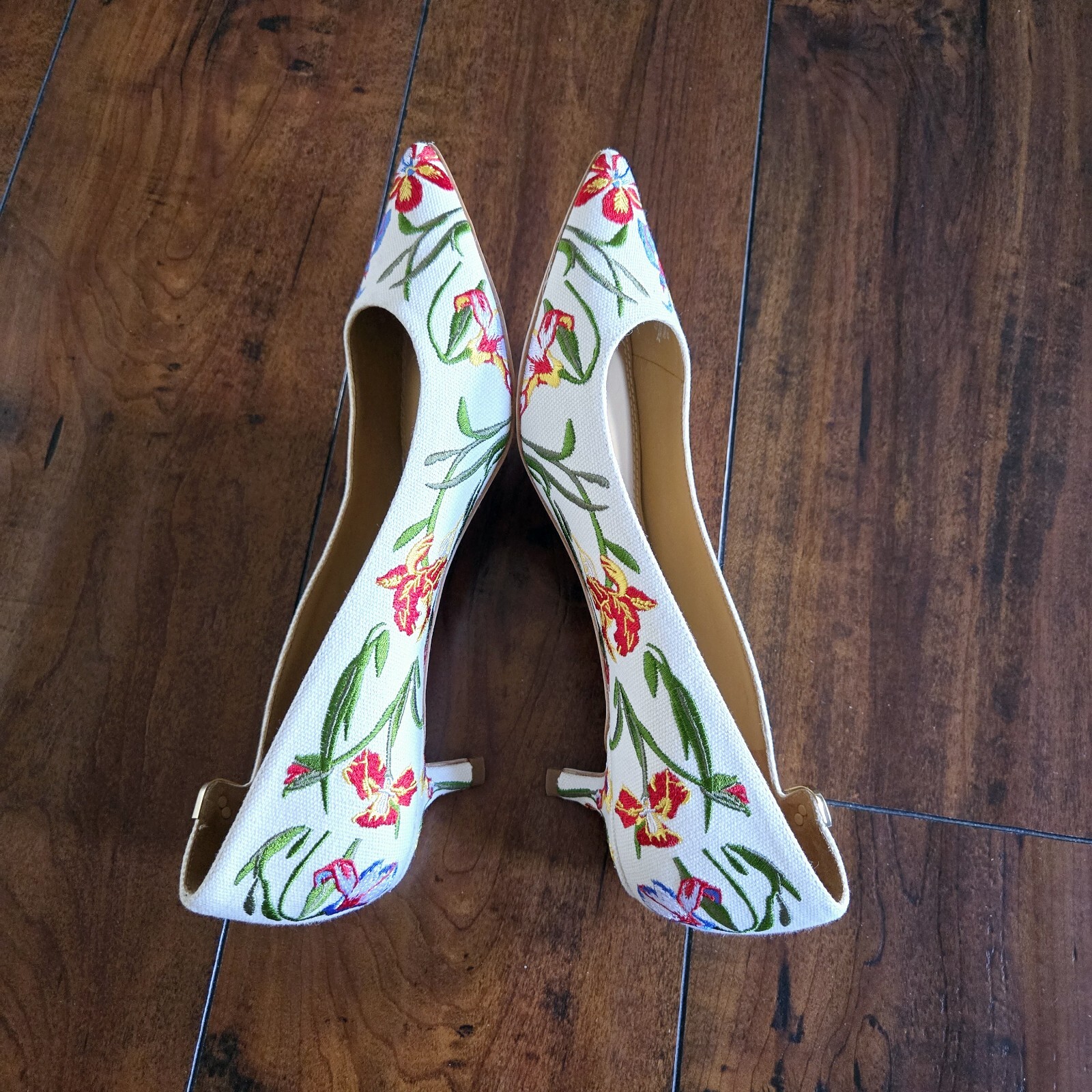 Tory Burch Elizabeth Painted Iris Embroidered Canvas Kitten Heel Pumps Size 8.5M thumbnail 17