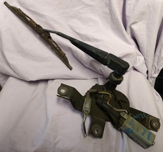 03-07 VUE Rear Wiper Motor Replacement 255968