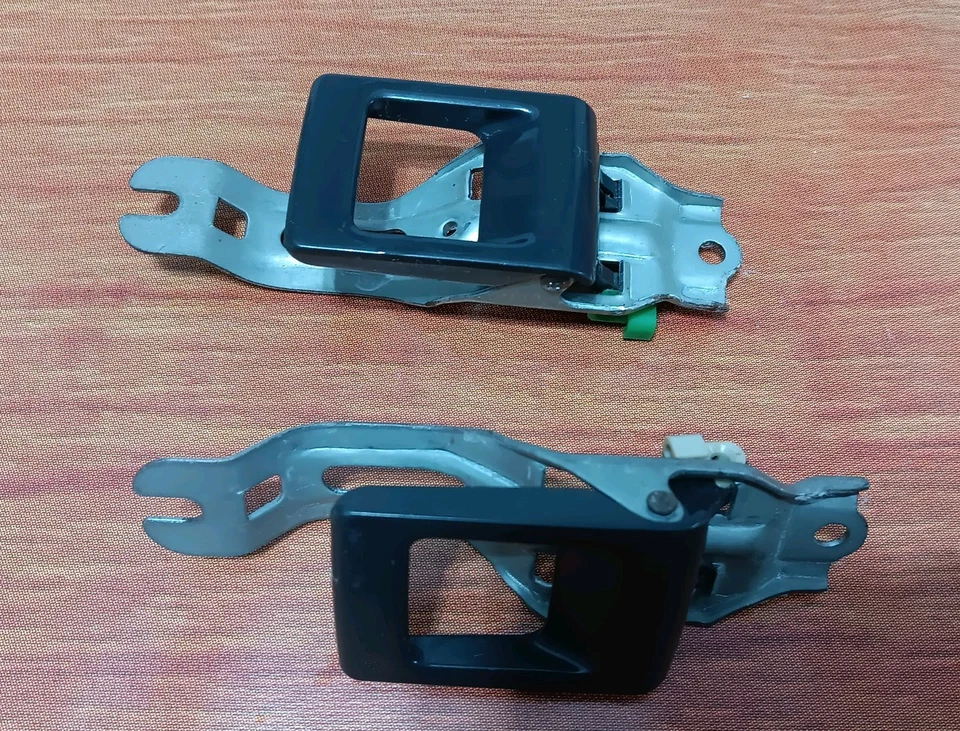 Abridores de puertas interiores grises grises para camioneta Toyota 1984-1988 Foto 3 de 3