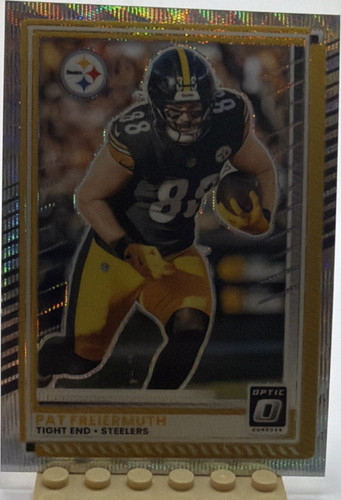 2025 Panini Donruss Optic Pat Freiermuth Wave Prizm #155 Steelers /300