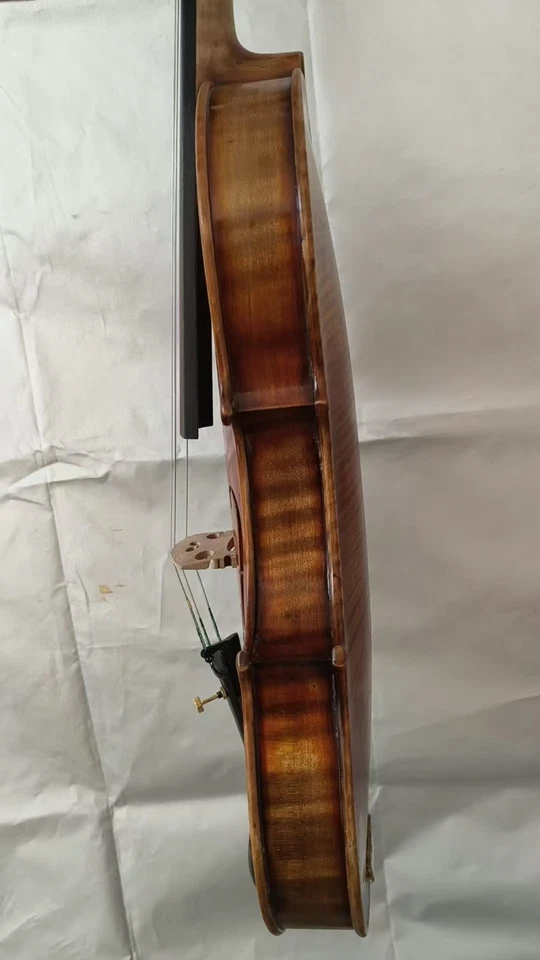 Professional 4/4 violin European flamed maple back spruce top hand carved - Image 3 of 4