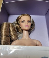 Acquired Traits Natalia Fatale Doll NIB 2020 Legendary Style Lab Fashion Royalty