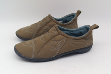 Acorn Women's Slippers Size 6 Green Excellent condition